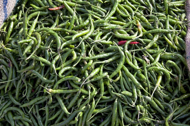 129-92373_Bhutan-Market