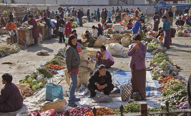 149-92399_Bhutan-Market